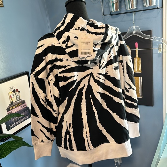 Fabletics jasmine side slit pullover - Picture 5 of 6